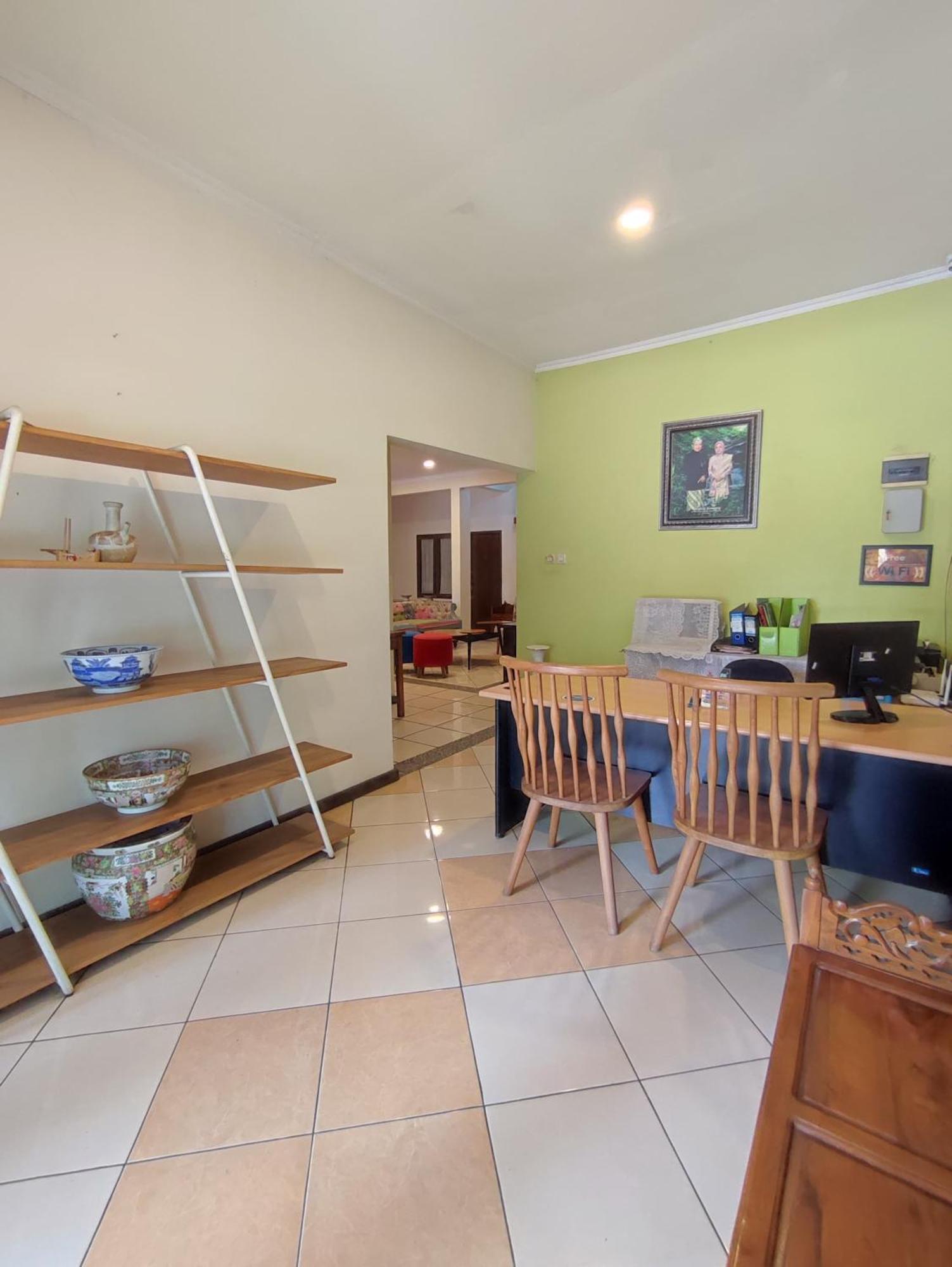 Maribaya Family Guest House Syariah Lembang Exteriör bild